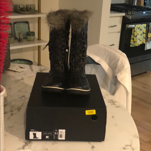 Sorel Shoes - Sorel tofino 8.5